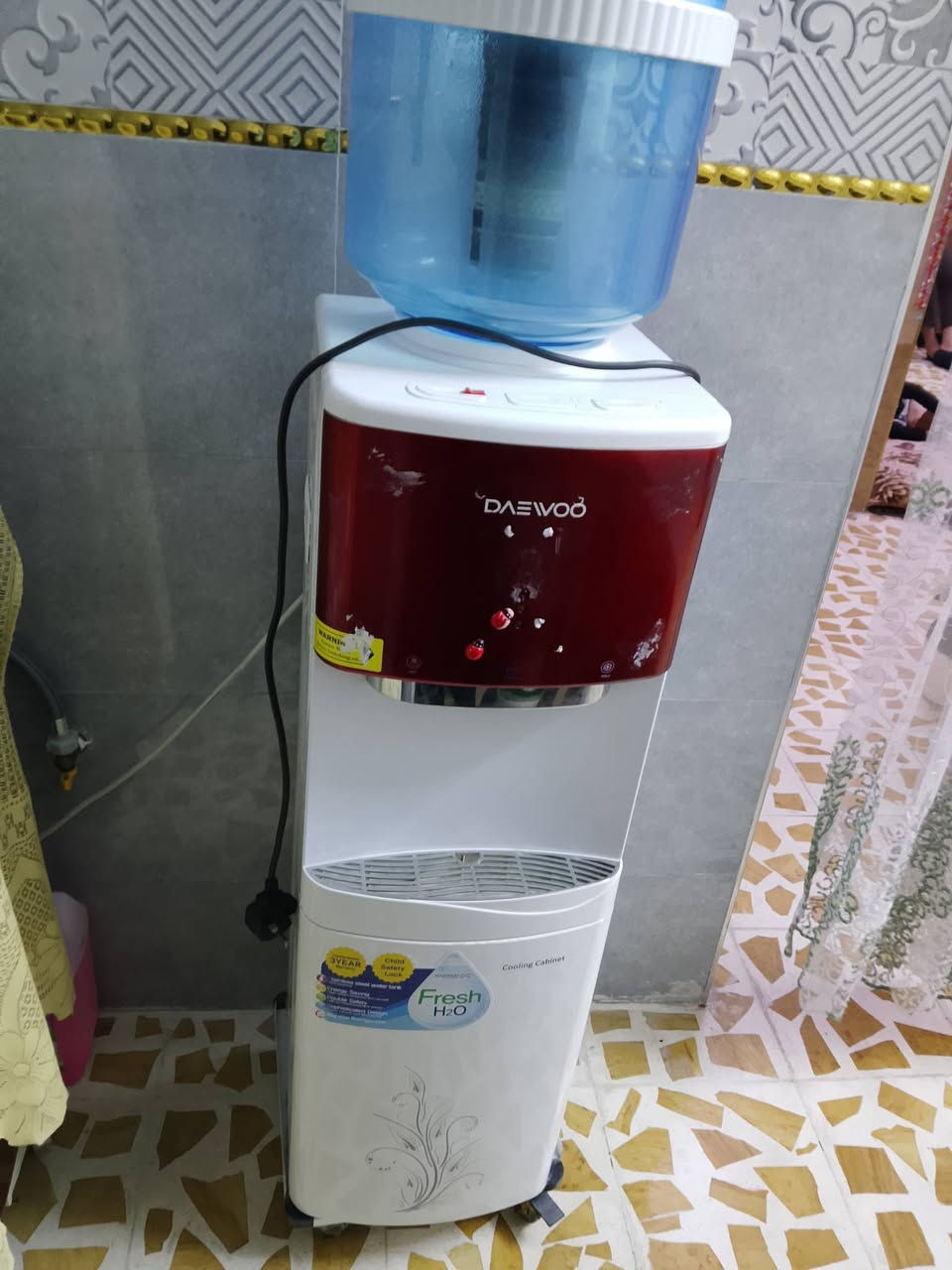 للبيع ثلاجاه واوفن مستعمل5مرات السعرثلاجاه75
اوفن50رقم***********
