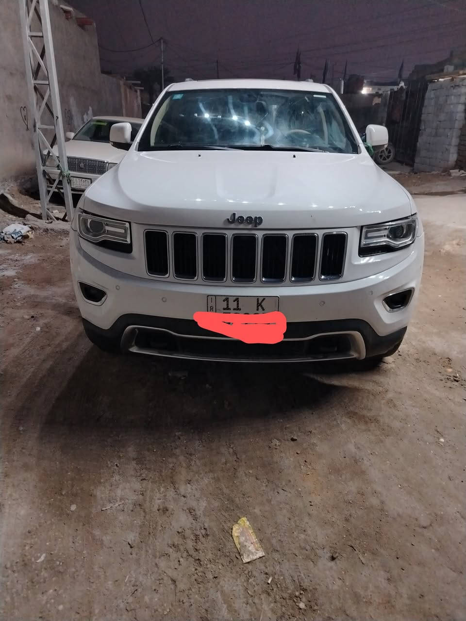 السلام عليكم شيروكي للبيع خليجي موديل 2014رقم بغداد انكليزي فول مواصفات لمتد ماشيه 122 السونار داخل المنشور رقم الموبايل *********** مكاني بابل الشراي يخابر السعر 235وبيها مجال بصيط
