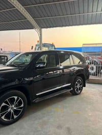 لاندكروزر GXR • ٢٠٢١ • ٨٠٠٠٠ كم