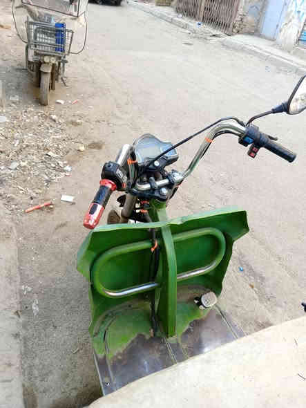 السلام عليكم ورحمه الله وبركاته من رخصه السيد مدير الكروب المحترم ستوته شحن خمس  بطاريات شغاله السعر 750وبيهه مجال ***********شارع السعدون
