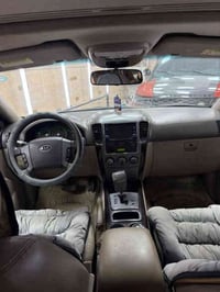 من رخصة الادمن  سورنتو 2008 للبيع سياره فول للاخير نضيفه وحلوه مكفوله ...