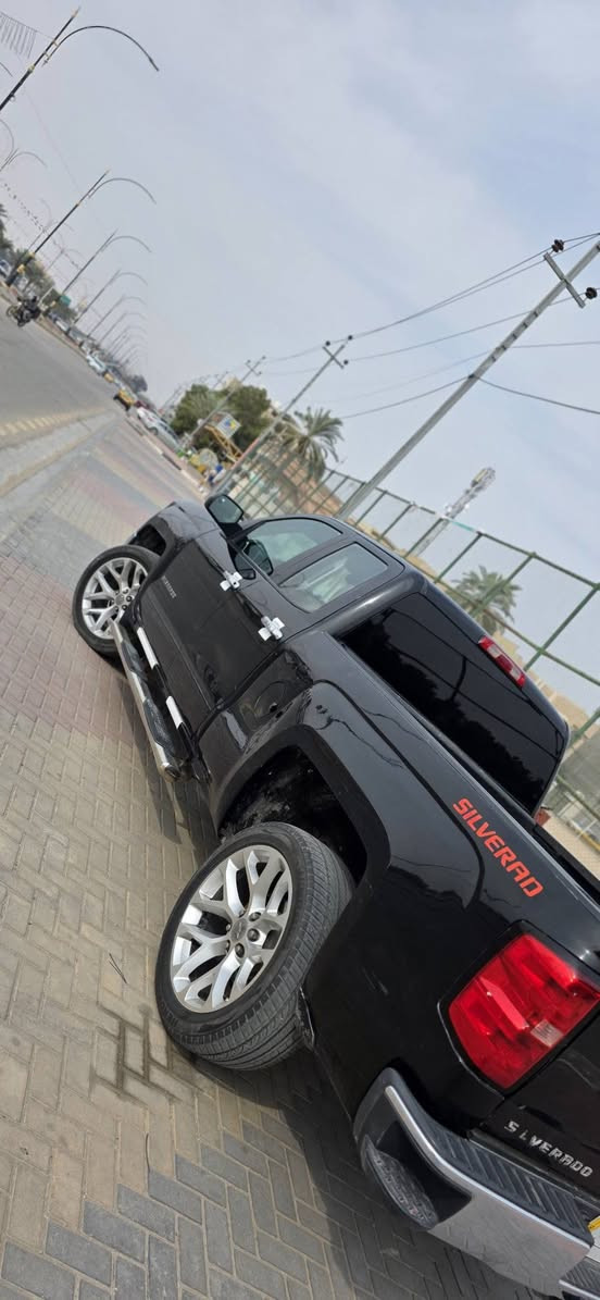 مديل 2018
مكينة v8   5300
مكينة شاصي كير كفالة 
حادثة يم قبق البانزين ولباقي كفالة 
مكانهة كربلاء 
السعر ١٨٠ 
***********
