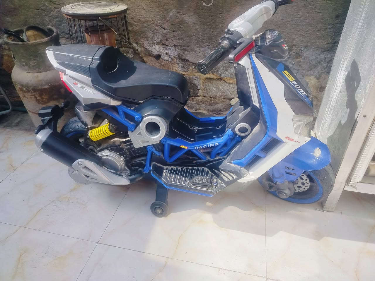 من رخصه الادمن دراجه اطفال شرط الشغل سعرها ١٢٥ الف *********** ناصريه مركز
