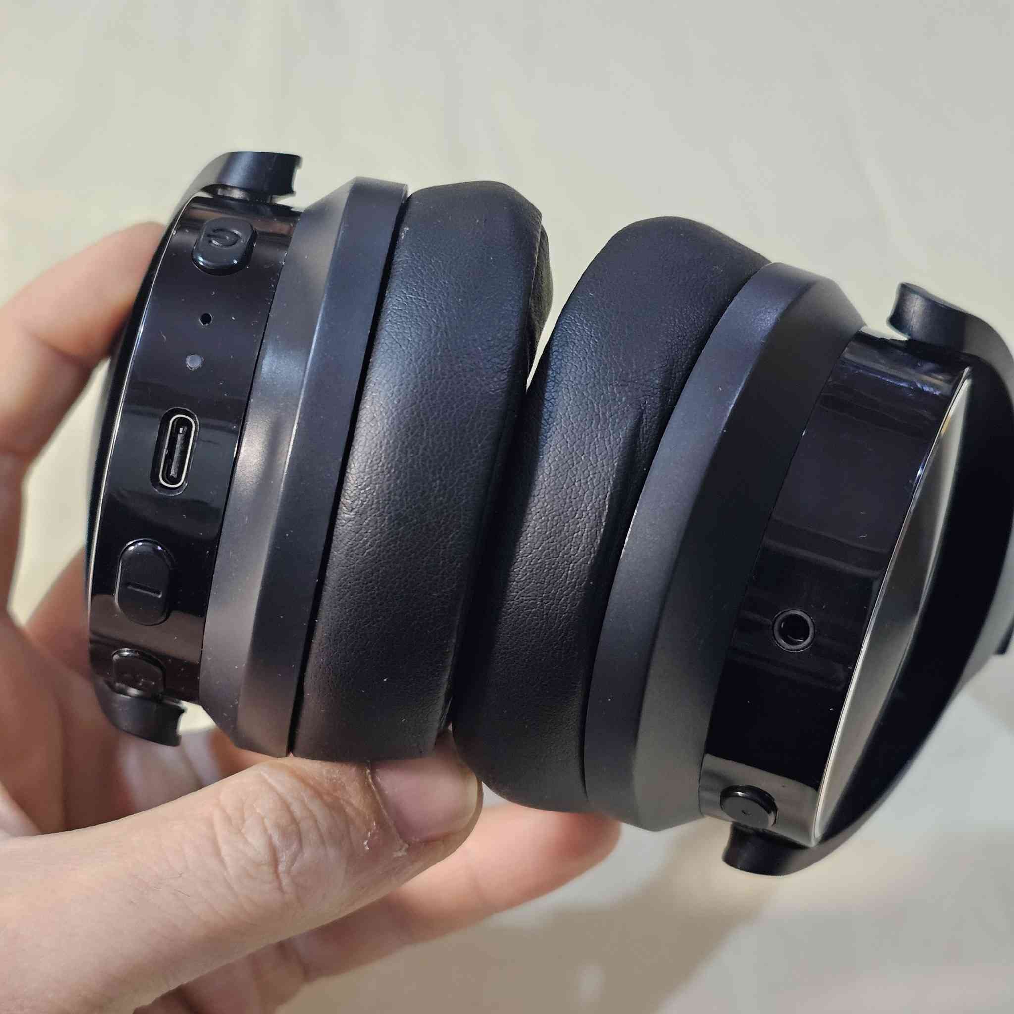 لهواة التصليح والصيانة .. اغراض فحم .. كل قطعة ومكتوب سعرها .. التوصيل لكل المحافظات ٢,٠٠٠ دينار فقط..


**إذا كنت صاحب هذا الإعلان وتريد حذفه لأي سبب، رجاءا أرسل رسالة إلى الدعم الفني**