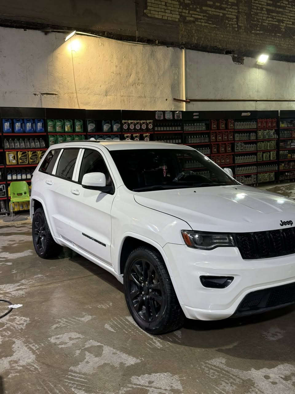 السلام عليكم جيب بلاكتوب موديل 2017رقم بغداد بأسمي حادث جاملغ وبنيد بدون بدواخل ونص جاملغ هنا بالعراق اي نقص مابيها كير مكينه حداديه السياره احلا من الصور مكاني بابل 
الرقم ***********
