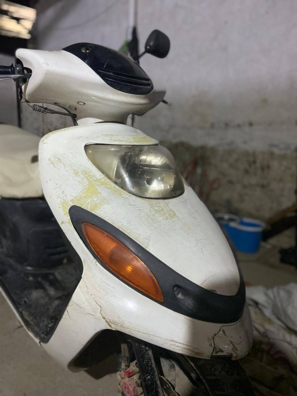 متحاح دراجه دولفين محرك مامفتوح كلها شغاله ابلاديه السعر ٣٢٥ وبيها مجال الخاص مفتوح او الاتصال *********** حله حي الامام
