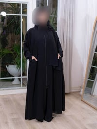 عبايه • سواد فاحم • كوالتي عالي