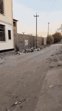 السلام عليكم قطعه ارض للبيع المساحه 60 متر الآمين اسكينه الزراعي بضهر محطه وقود الجبهه السعر 40 وبيهه مجال بصيط ***********
