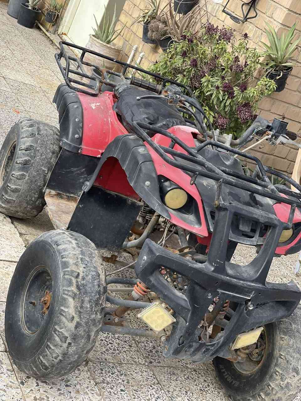 السلام عليكم رباعيه للبيع شغاله جاهزه ٤نمر+بك شغال نقصه باتري فقط  سعره٣٧٥وبيه مجال مكان بسمايه/***********
