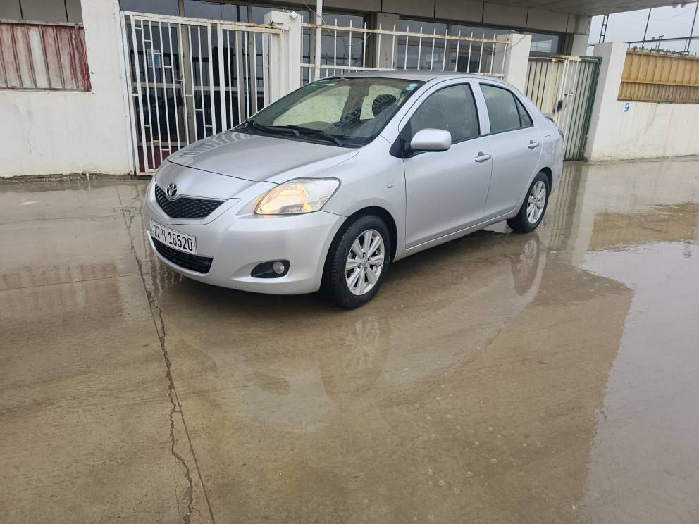 Toyota yaris 2013 
‎     ( سعری : 95 مەجالەکی کەم  ) 
‎
‎تۆیۆتا یارس ، بێ سبوخ
‎مۆدیل : 2013
‎دەبل گێچ ، دوو جام کارەبا 
‎154هەزار ڕۆیشتیە  
‎بێ بۆیاخ بێ لێدران 
‎ڕەقەم  هەزا نوێیە 
‎گێرو مەکینە ، تەبرید ساردو ، گەرم بەشەرت 
‎یەک دینار مەسروفی نیە 
‎شوێن هەولێر 
‎ ( ڕەقەم تەلەفۆن : *********** )
‎           (   وەتسئاپ و ڤایبەر ) أربيل, العراق
