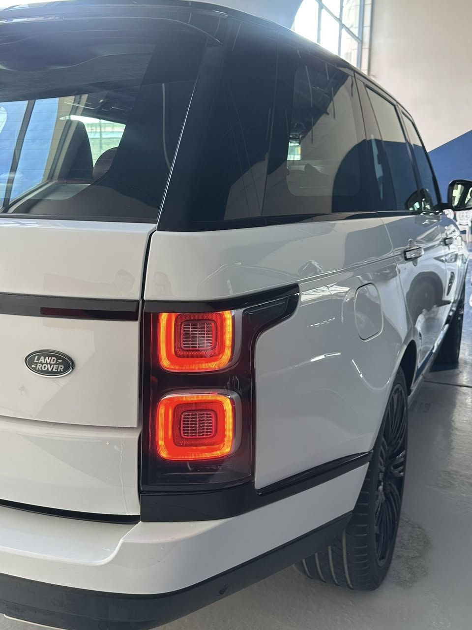 رانج 2018 اوتوبايوكرافي ماشية٧٨ الف كم كفالة عامة السيارة ضمان دولي العنوان بغداد  للاستفسار ***********
