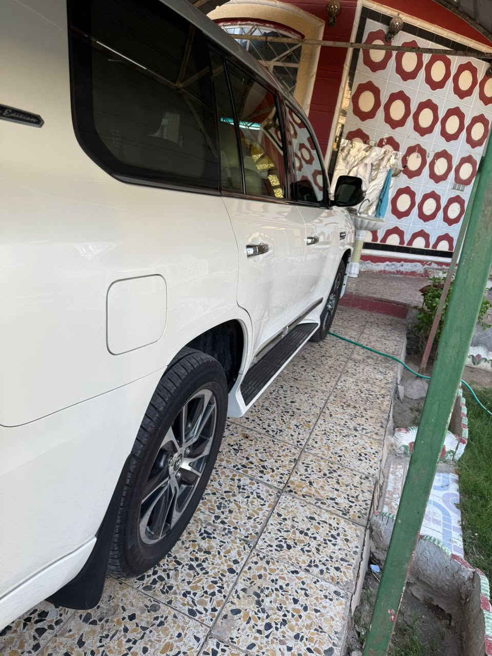لأندكروز جكساره ٢٠٢٠
كراند تورنك سياره مكفوله كفاله عامه 
رقم أربيل بسمي عارظيها ب٥٤وبيها مجال 
عنواني الانبار رمادي 
***********

