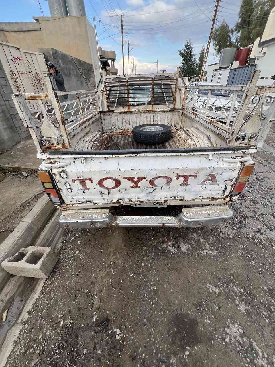 سلام عليكم بكم 80 البيع كير ومحرك وشاصي شرط تخم تاير جديد رقم صلاح الدين سنويه 2020 شرط التحويل والوكاله السعر 13 وبيها مجال حك الجيه وحياكم مكلف بل نشر /‭0782 524 9363‬
