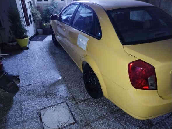 سيارة اوبترة للبيع موديل 2011.شركة مكينة كير خير من الله صدر جديد كهربائيات كلهة شغالة تايرات بحالة جيدة صبغ السيارة جديد دوشمة حراري ارضيات سفاري داخل السيارة صاج  منضومة لايت عدسة يعني نهار  حادث السيارة جاملغ امامي تبديل وجاملغ خلفي معمر بدون دواخل سعر السيارة 70 وبي مجال التصال على الرقم *********** السيارة بسمي
