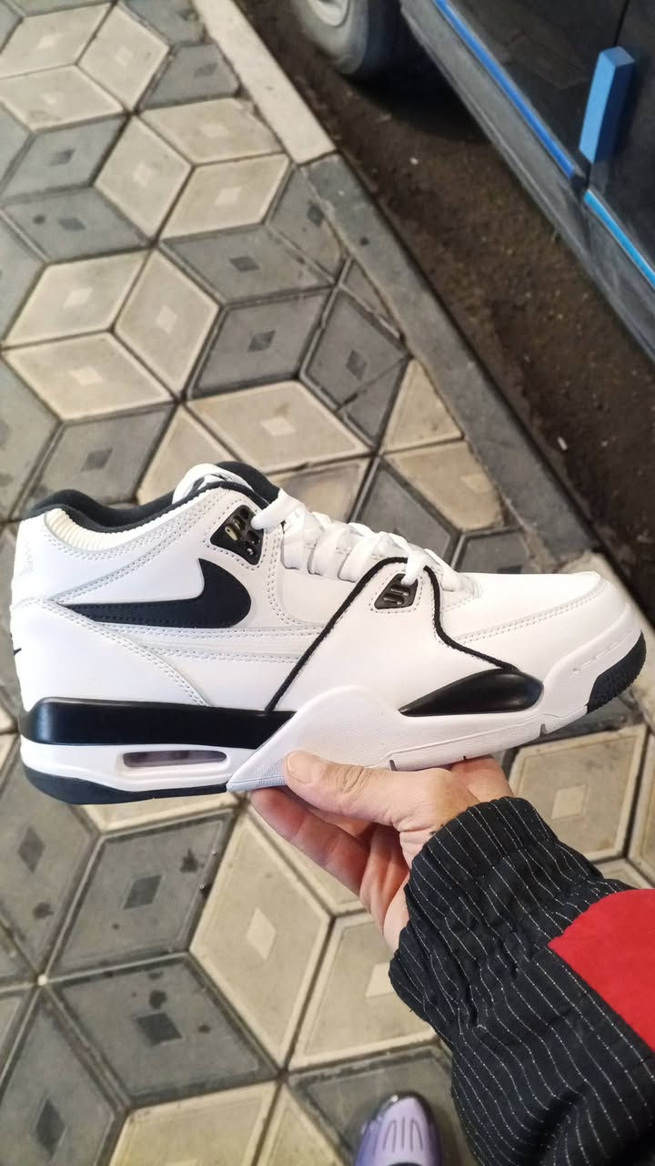 العنوان الاعضميه شارع الضباط
يوجد خدمه توصيل وهاذه رقمي ***********
سوبر كريمه اصليات لقطع مختلفات وجدد كلش
