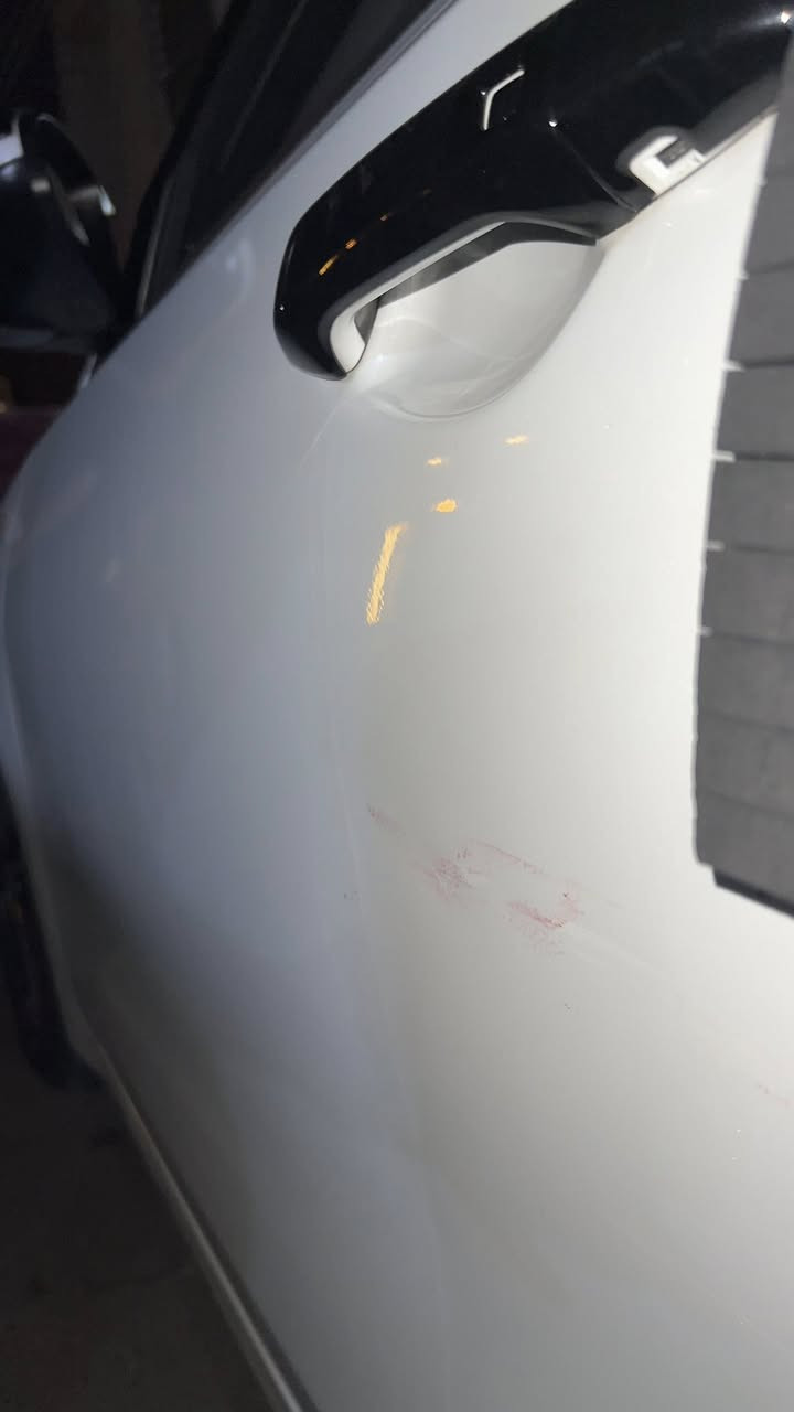 Kia k3 وارد كوري للبيع
السلام عليكم للبيع كيا كي ثري وارد كوري السياره حادثها جاملغ مبدل نفس اللون وتعديل وصبغ ربع البنيد وضربه بالبدنه السياره رقم اربيل 

مواصفات السياره

رادار مثبت سرعه

تحديد مسار

حساسات خلفيه

مرايات طي كهربائي

تدفئه بالكشنات 

وكشنات جلد 

مانع انزلاق

انظمة قياده (sport-normal-eco-smart)

ممشى السياره 82الف km

محرك السياره 1600 دوش-doch دبل نوزل  smartstream

بيها طخه بالباب مبينه بالصوره 

مكان السياره بغداد الغزاليه

السعر 135 وبيها مجال بسيط


**إذا كنت صاحب هذا الإعلان وتريد حذفه لأي سبب، رجاءا أرسل رسالة إلى الدعم الفني**