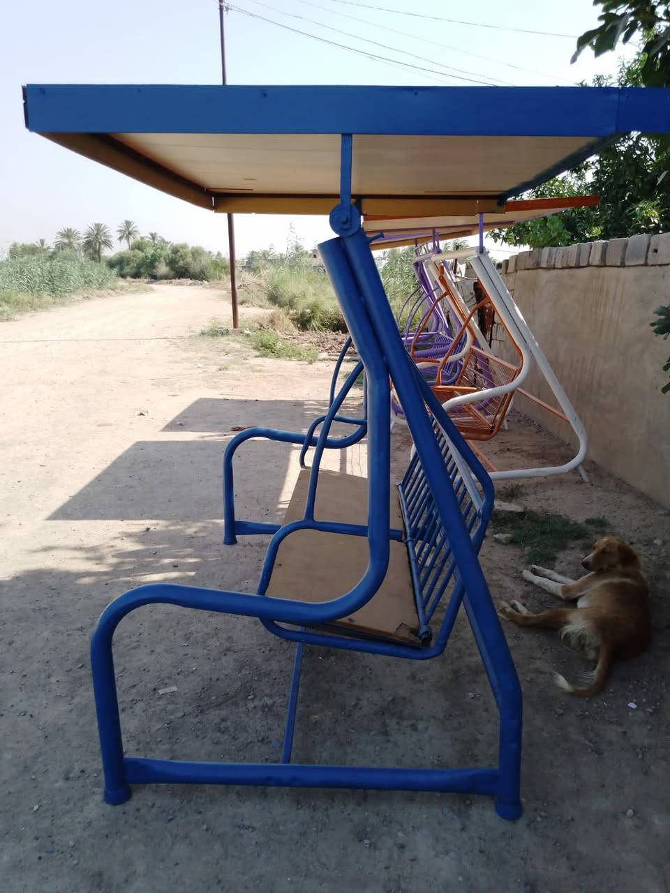 سلام عليكم مرجوحة العدد ٣الون البنفسجي السعر ٢٠٠ الون البيض الزرقة السعر ١٥٠ اتصال على الرقم بدون واتساب ***********
