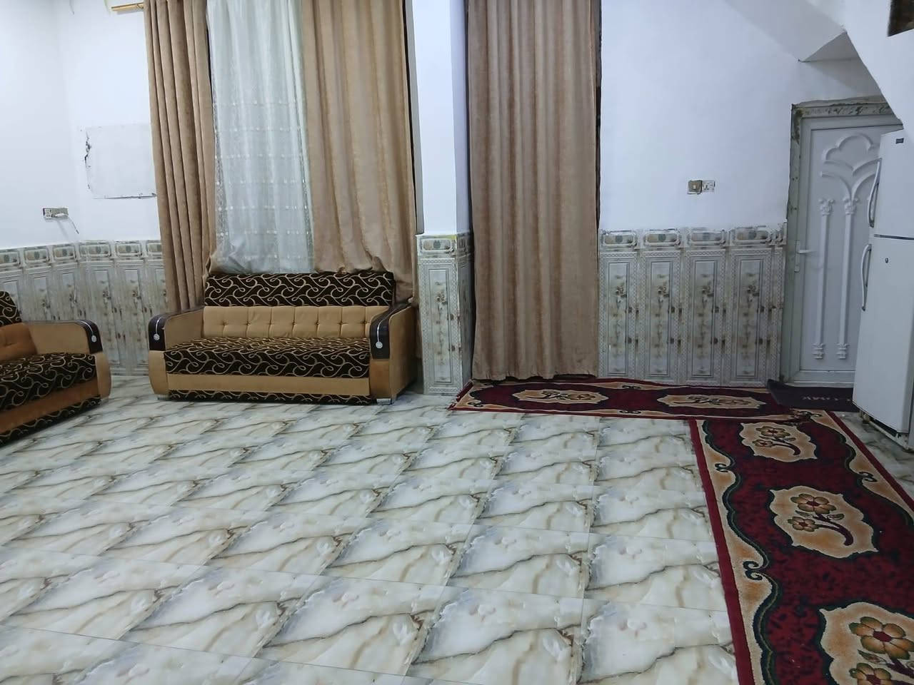 بيت للبيع زراعي المساحه 120متر  البناء طابقين حديت التفاصيل 3غرف +صاله+استقبال +مطبخ صحيات  فوك وجوه   العنوان حي الامير  للستفسار الاتصال على الرقم ***********
