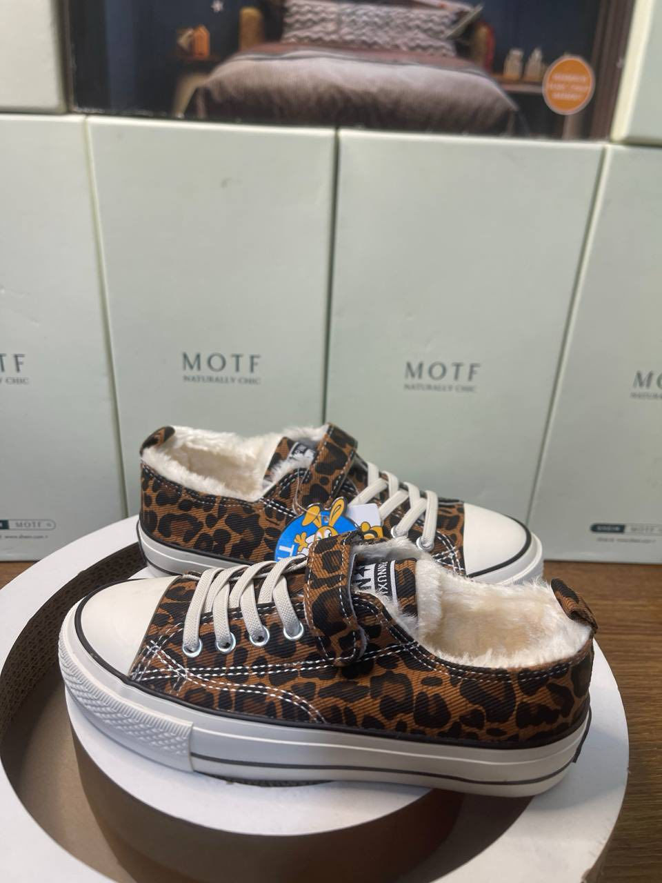 السلام عليكم 150 زوج سعر الزوج ب الفين دينار شرط القطع كلها جديده بدون تالف. ابيع شلعة فقط بس الشراي يراسلني


**إذا كنت صاحب هذا الإعلان وتريد حذفه لأي سبب، رجاءا أرسل رسالة إلى الدعم الفني**