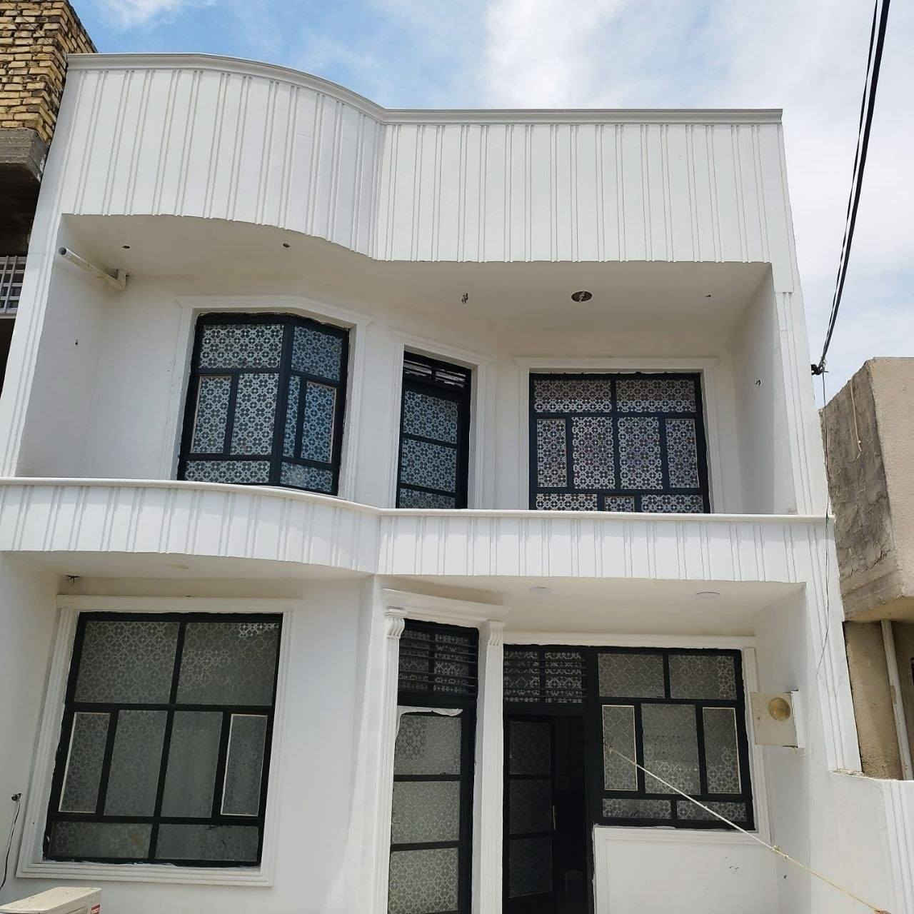 🏡 بيت للبيع – حي الصحة
📍 الموقع: حي الصحة، قرب صيدلية زهراء الوطيفي
📐 المساحة: 200 متر
🏠 المواصفات:
4 غرف نوم (غرفة بالطابق الأرضي + 3 بالطابق العلوي). استقبال. مطبخ. صحيات. كلدور

سند زراعي (سند 25)
قريب من الشارع العام

📞 للاستفسار والتواصل:

 *********** 

✨ بيت مرتب بموقع ممتاز وقريب من الخدمات، فرصة حلوة للسكن أو الاستثمار
#عقارات #بيع_بيوت #حي_الصحة #فرص_عقارية #استثمار #بيت_للبيع
