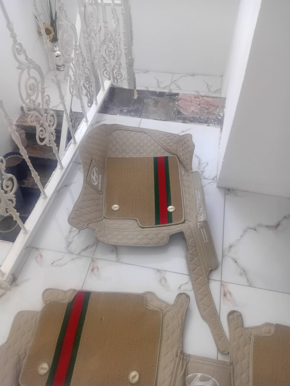 السلام عليكم
للبيع ارضيات توسان تغطي الدوسه السعر قفل ٥٠ الف للاستفسار ***********
