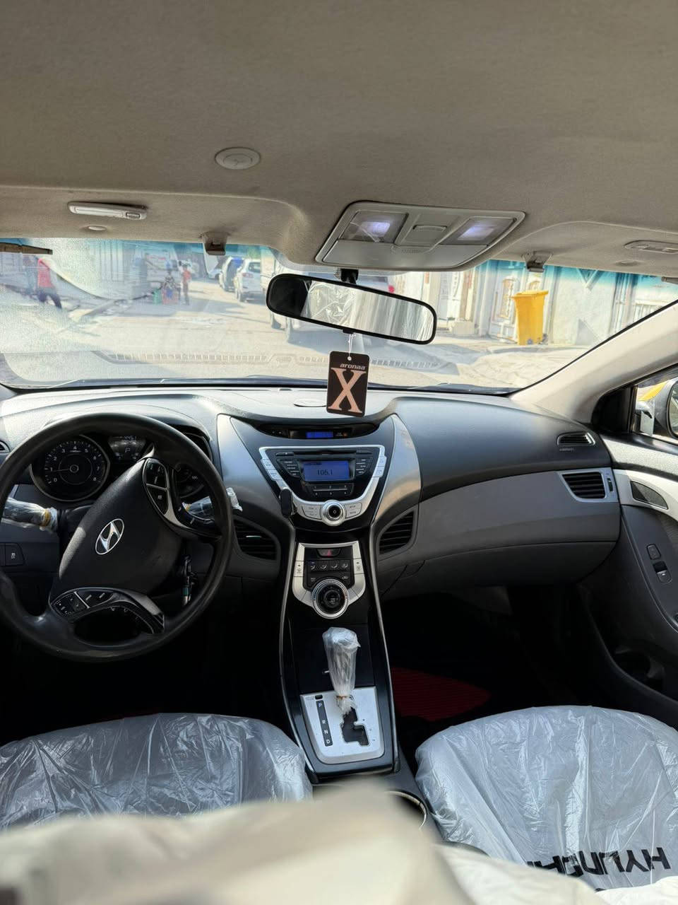 سلام عليكم الانترا لبيع موديل 2012وارد امريكي بيهه بنيد مبدل وضربه بل باب السعر 95وبيه مجال المكان بغداد حي العامل الرقم ***********بي واتساب
