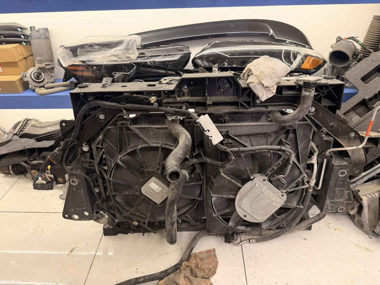 🚗مركز  المحترف بقطع غيار هوندا 🇯🇵
🔧 ثقتك الأولى بقطع الغيار الأصلية، التجارية، والتفصيخ لهوندا
العنوان الاعظمية شارع عمر بن عبد العزيز مقابيل صيدلية الباخرة 
***********
***********
