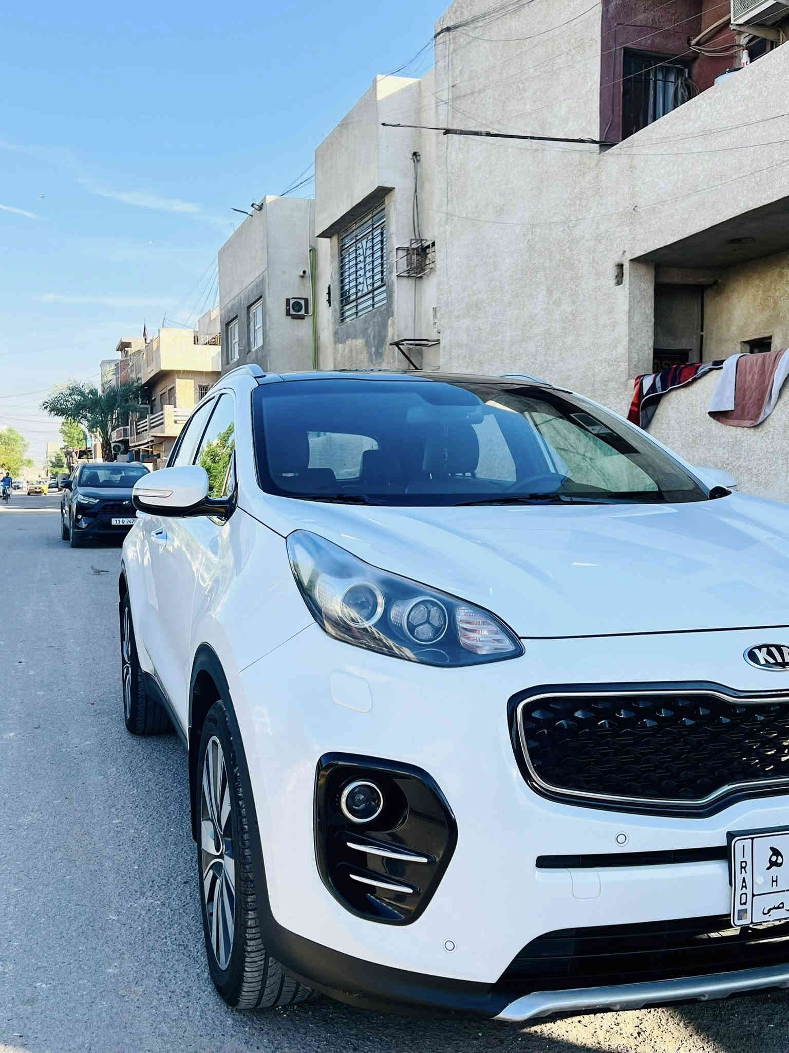 السلام عليكم
كيا سبورتج خليجي فول-مواصفات الجيتي لاين موديل ٢٠١٨ بوضع الشركة الوكالة
رقم بغداد فول مواصفات ١/١ معروفة 
محرك ٢٠٠٠ دوش 
رقم بغداد تحويل ثاني يوم
مكفولة عام من الصبغ والتبديل والبارد
بانوراما.بصمة دخول وتشغيل.سايد بريك بصمة.مانع منحدرات.شاشة كبيرة.اريل نفكيشن.شاحن واير ليس ..اوتو هولد.جنطة كهرباء.كشنات جلد بلادي و كهرباء.داخل لونين حمصي واسود.حساس امامي وخلفي.خمسه ويل كب .قطعتين تبريد بيانو.كامرة خلفيه.تحكم ستيرن.
شاشه قرائه الاعطال 3 انضمة قيادة  
سيارة جاهزة من كل النواحي 
 السعر ١٩٥ بيهةمجال بسيط جدا
بغداد السيدية

***********
