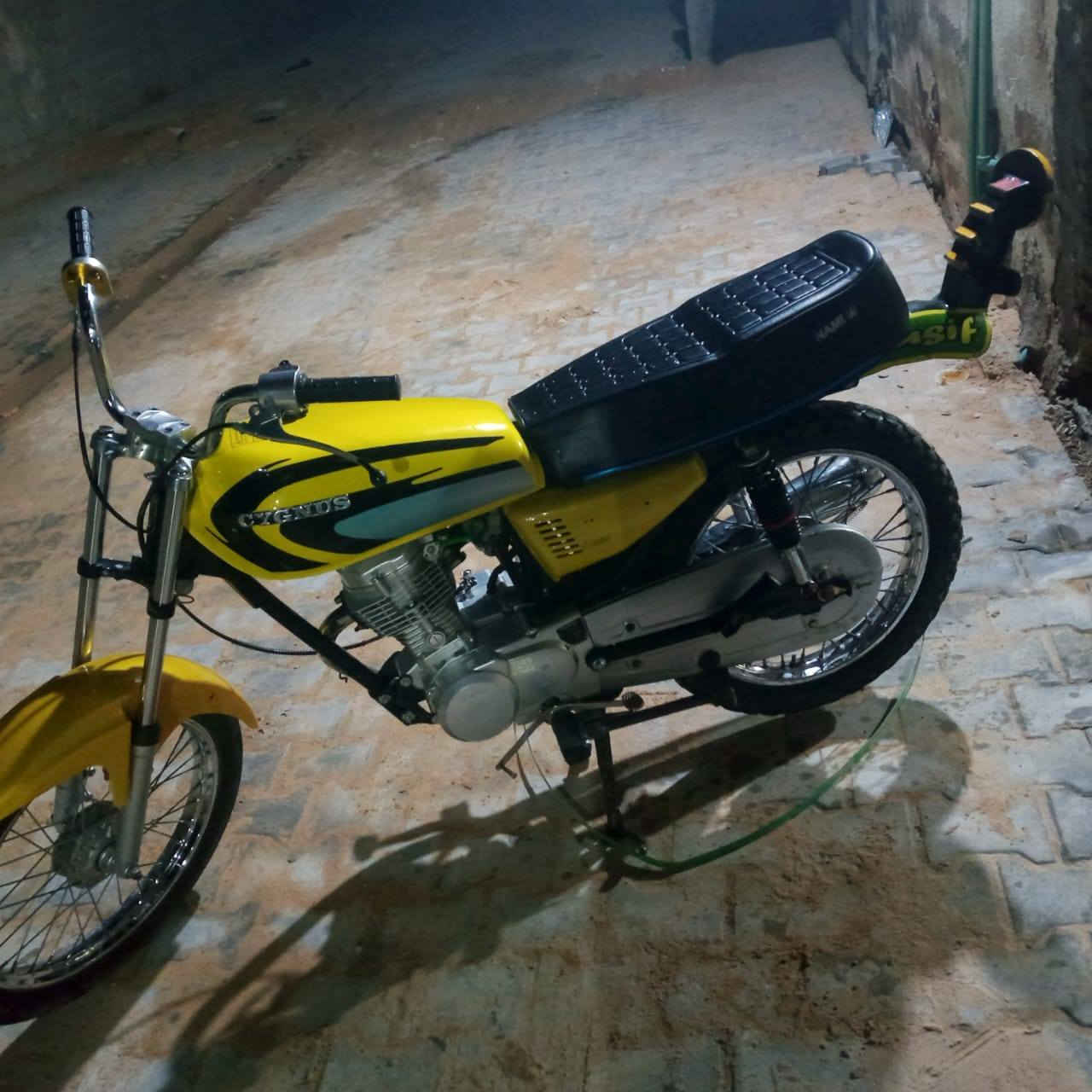 السلام عليكم اربعه كير (اوراق) شاصي 21 تعمير 24 نضافه 100/90 شلعه ومعدل خير من الله  مكان نجف مموجود خاص الرقم ***********
