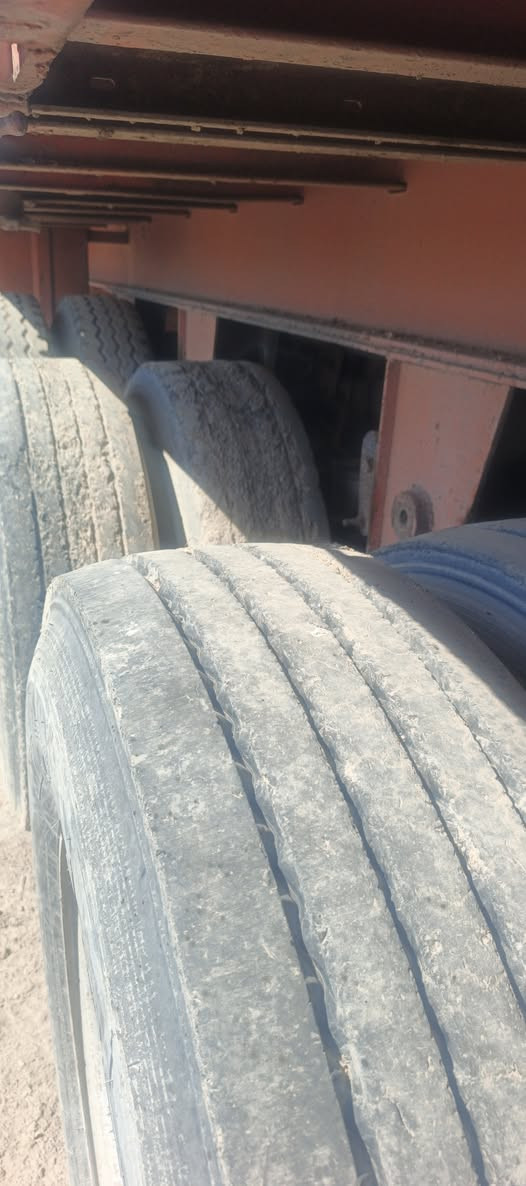 عربانة فلات للبيع 
***********
