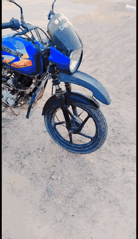 سلام عليكم ورحمة الله وبركاته  اخواتي لعزاز دراجه بوكسر للبيع مكمركه نضافه خير من الله سعر 650 مكانه لكرمه *********** للتصال
