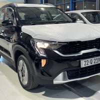 كيا سونيت موديل 2024 شكل الجديد زيرو ماشيه ٤٠٠  كم فقط  زيرو  رقم اربي...