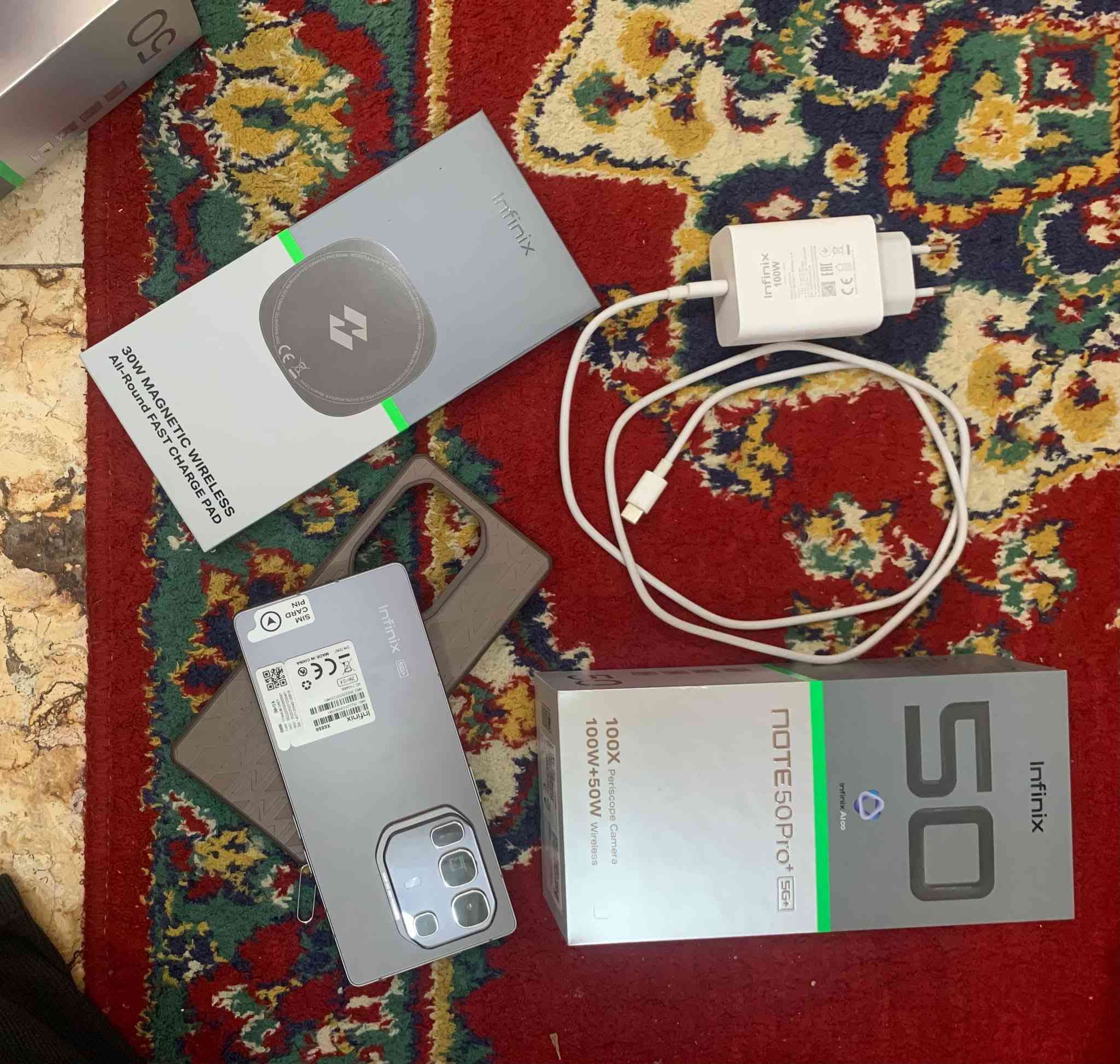 سلام عليكم جهاز انفنكس نوت 50برو بلاص مو بس برو ﻶ برو بلاص جهاز اخو جديد صارلي سبوعين واقل من شتريته سعر جهاز 400بيه مجال حك جيه مكاني بغداد حي النصر
 خاص موجود تدلل ***********
