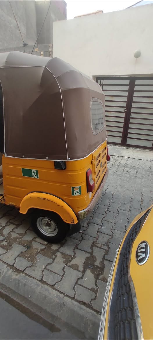 السلام عليكم
تكتك 2018داخله ب2019 رقم وسنويه ب اسمي تحويل ثاني يوم مكينه خير من الله لاتبخير ولاتنقيص 
السعر 6000
الهاتف ***********
