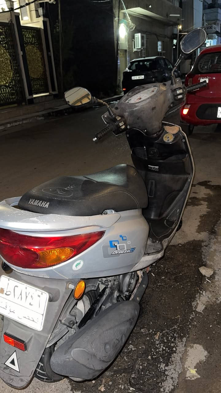 سلام عليكم للبيع فقط 
دراجه بريز بغبغاء موديل 2012
مكفول كفاله عامه 
ماشية :52الف 
ملاحظة الدراجه رمبه 
مكان الدرجه الكاظمية 
للاستفسار: ***********
