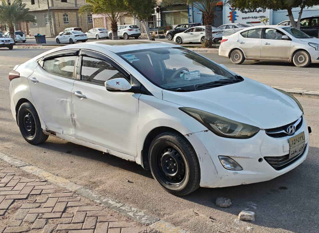 الانتر 2014 ابيض  رقم اصولي. سياره كير ومحرك فول  محرك 18000 خليجي السياره شوفه عينكم وكلشي واضح بصوره  مكان سياره نجف الاشرف السعر80ورقه  
 ***********
