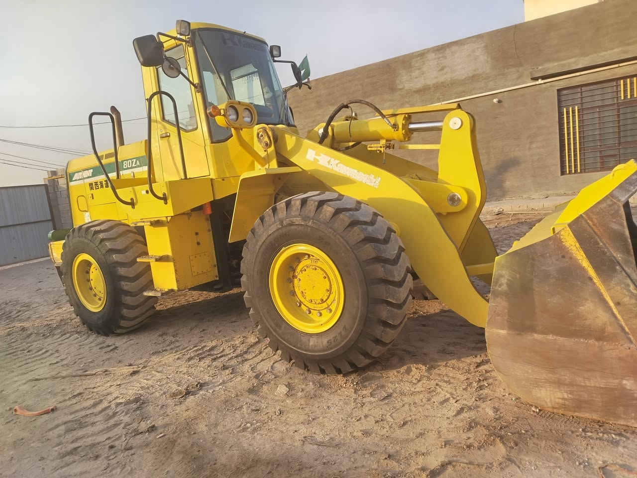 شفل كاوسكي للبيع حجم ٨٠ محرك نيسان وارد ياباني ليبر دهن رقم انكليزي للاستفسار الاتصال ***********
