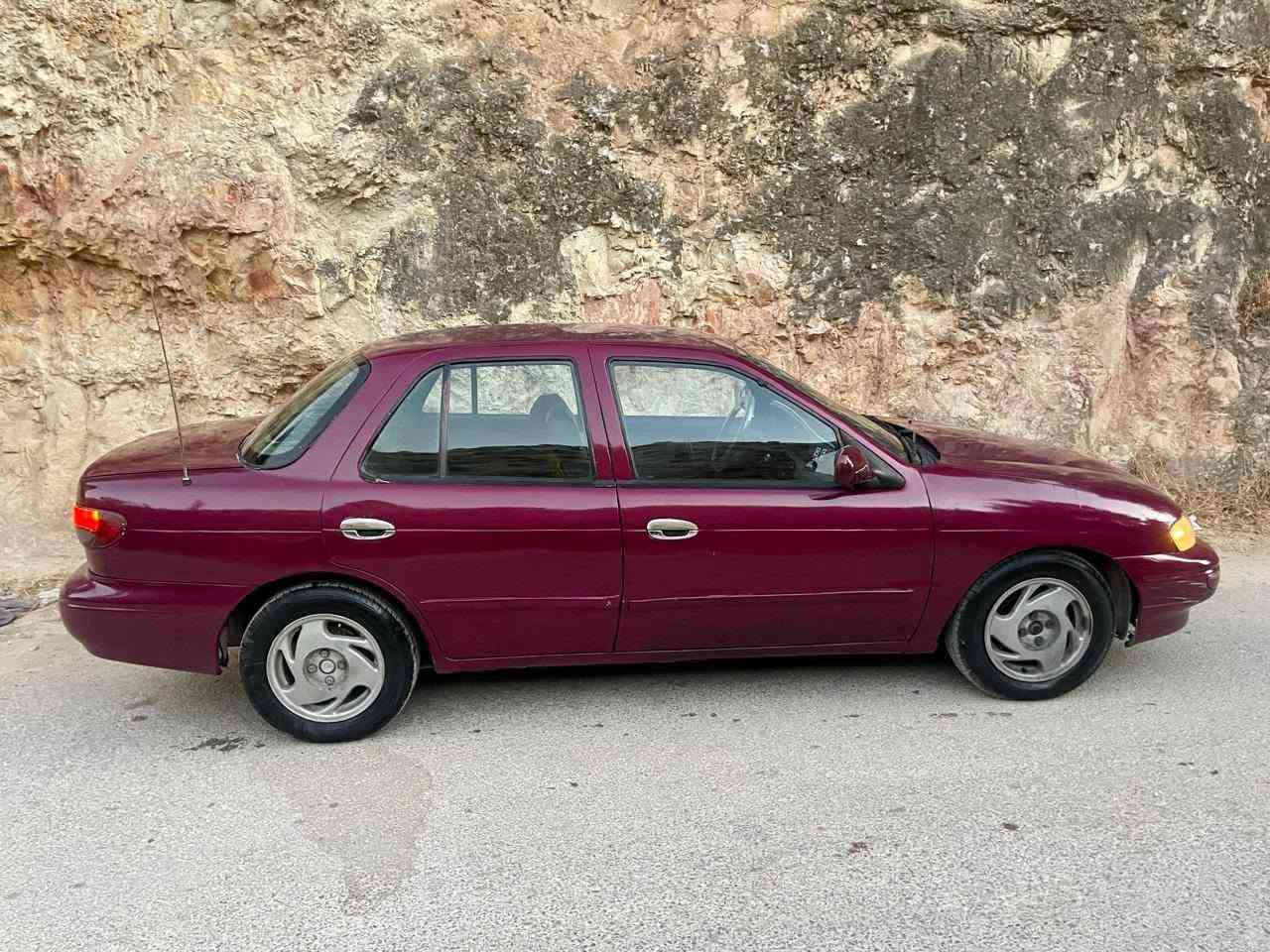 كيا سيفيا ون 95 للبيع 
سعر حرق 1300
لون خمري مميز دهان نظيف 
ترخيص وتأمين طويل
ترخيص ل 29/11/2026
ماتور 15 أصلي ماتور سنقل 
 فحص ما بنقص غرام قير عادي  
فحص خالي قص قلبان 
غرفة الشركه جلد بحال الوكاله وتابلو نظيف جدا  
جنط الشركه 14 كوشوك وكاله    
مسجل  مع سماعات صوت ممتاز 
مسجل USB’CD’AUX 
مكيف حامي بارد ثلاجه 
سنتر  مع جهاز انذار 
مكنيك كهرباء ممتاز 
قطاره بالبنزين 
الواقع احلى من الصور 
السعر 1300 وفيها مجال 
تلفون :
0780630319


**إذا كنت صاحب هذا الإعلان وتريد حذفه لأي سبب، رجاءا أرسل رسالة إلى الدعم الفني**