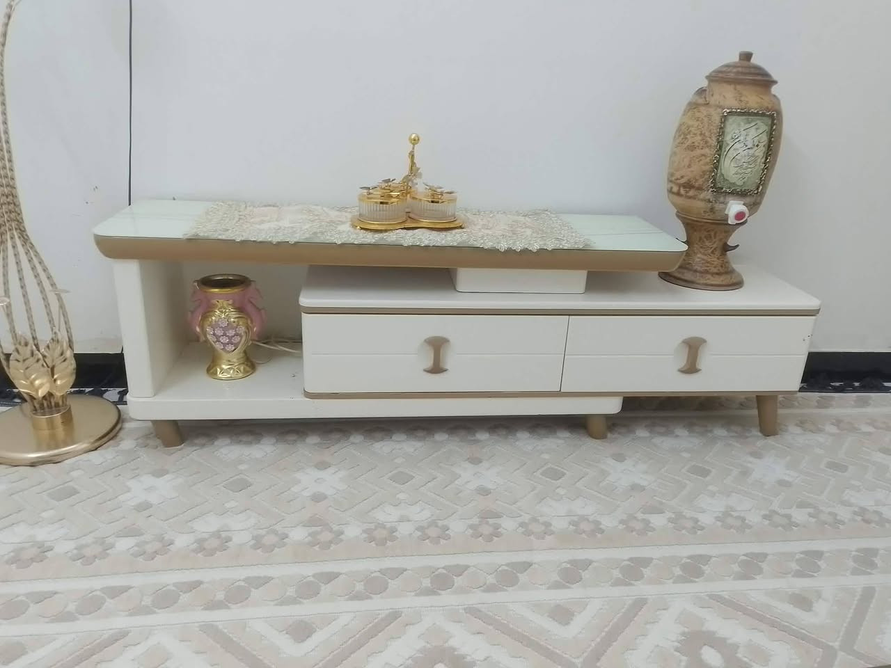 ميز بلازمة تركي خشب زان السطح زجاج اخو الجديد ب 130 وبي مجال


**إذا كنت صاحب هذا الإعلان وتريد حذفه لأي سبب، رجاءا أرسل رسالة إلى الدعم الفني**