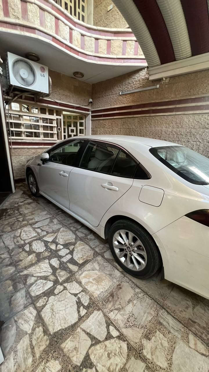 سلام عليكم
كورلا ساز 2022 بانزين فول عدى الفتحه ماشيه 108 الف تبريد قطعتين مكفوله من الصبغ او التبديل بيها فقط بارد و كم ملاحظه كير محرك مكفول 
مكاني بغداد الكاظمية جكوك
***********
سعر 158 ورقه و بيها مجال بسيط
