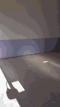 السلام عليكم بيت للبيع حي الزهور قرب اعداديه النصر المساحه ١٥٠مترغرفتين وصاله ومطبخ واستقبال اومطبخ الاتصال بالرقم ***********ام رياض
