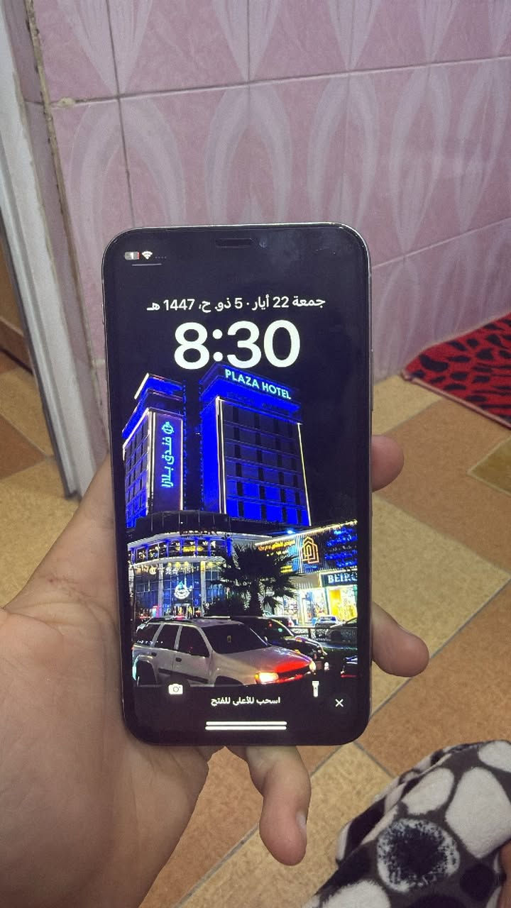 ايفون اكس ذاكره 256بطاريه 78بلادي شاشه امبدل او كأمره 1xما يشتغل بقيه كله شغال مكان كركوك سعر 125بي مجال رقم ***********
