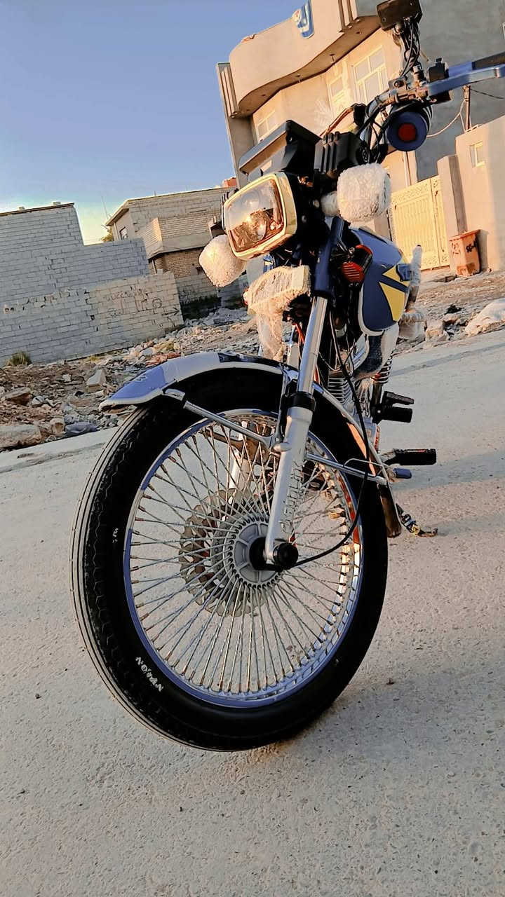 سلام عليكم شباب دراجة تايكر سونك الاصلي للبيع او مراوس دراجة ام تاب موديل 2024 دراجة شوفت عينكم تخبل مكينتهة كهربائييات شغالة  دراجة بلادية مفتوحة جيب فيتر وتعال ابيعلك دراجة عوزهة فقط ستان نص اما الباقي شوفت عينكم حتة صالنصة رياضي سعر 700 وبي مجال بسيط مكان ديالى بعقوبة بهرز للتواصل ***********
