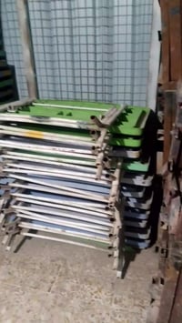 ميز البيع العدد 45 السعر الزوج 25الف عنوان بغداد الشعب رقم 07713814305