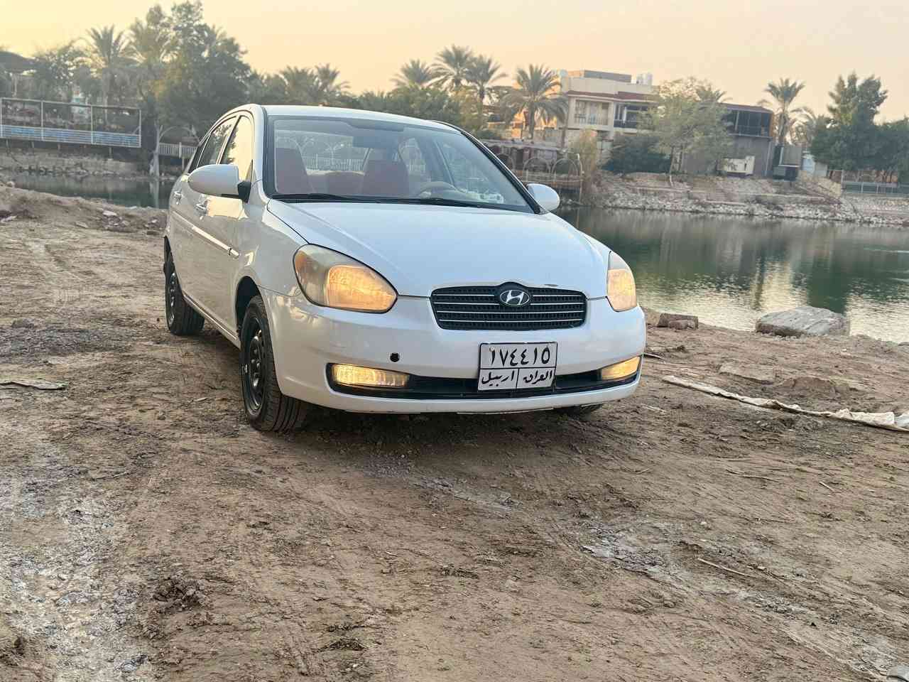 السلام عليكم 
اكسنت مديل 2011
بيه جاملغ جهت العبري صبغ
بيه مكانيين بارد
السعر 97 وبيه مجال 
*********** بي واساب
