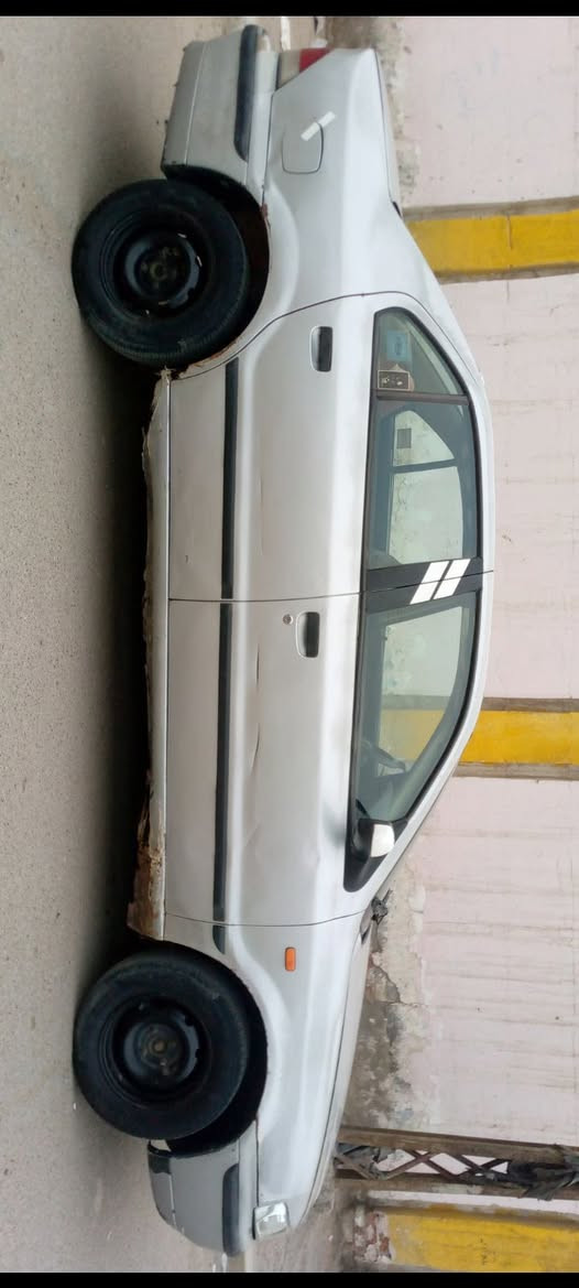 سمند 2009 گير ومحرك وتبريد وصدر وتخم تاير جيد جدا بأسمي السعر 32 موبايل ***********
