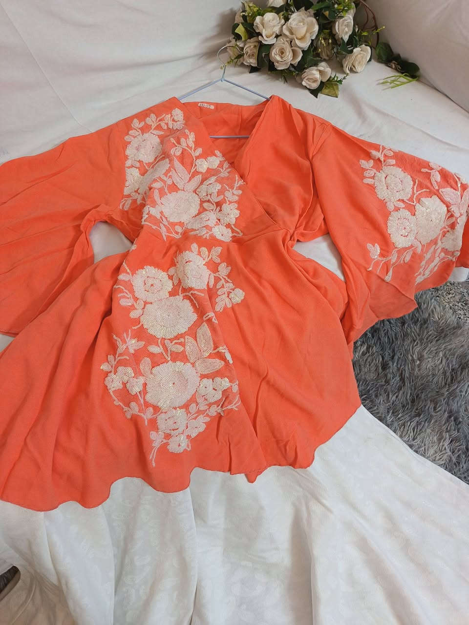 دراعة كويتي وممكن فستان ينلبس عليه حزام ابيض يطلع يجننن
ق إكسين ب١٧


**إذا كنت صاحب هذا الإعلان وتريد حذفه لأي سبب، رجاءا أرسل رسالة إلى الدعم الفني**