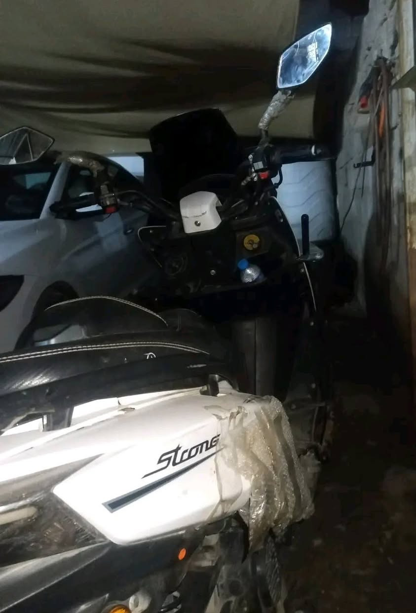 السلام عليكم دراجه سترك موديل 2024 كامله مكمله نظيفه خير من الله مستعجل على بيعتها نقص البركان جسر خرنابات سعر 750 بها مجال للطيبين ***********
