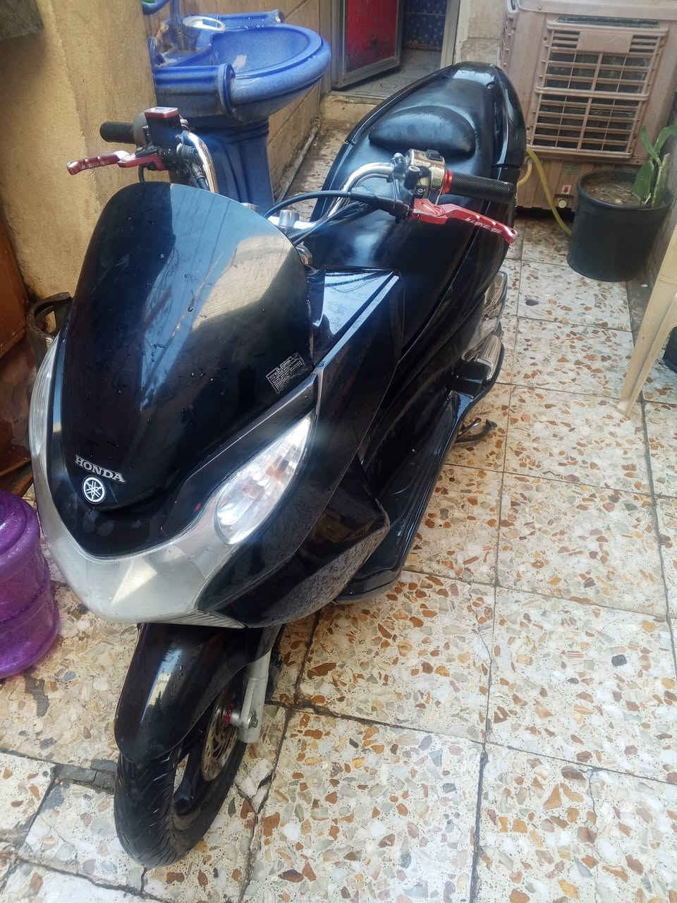 للبيع دراجه حلوه ومناسبه وخر من الله  مدينة الصدر كياره قرب مصرف الكياره السعر مليون رقمي ***********
