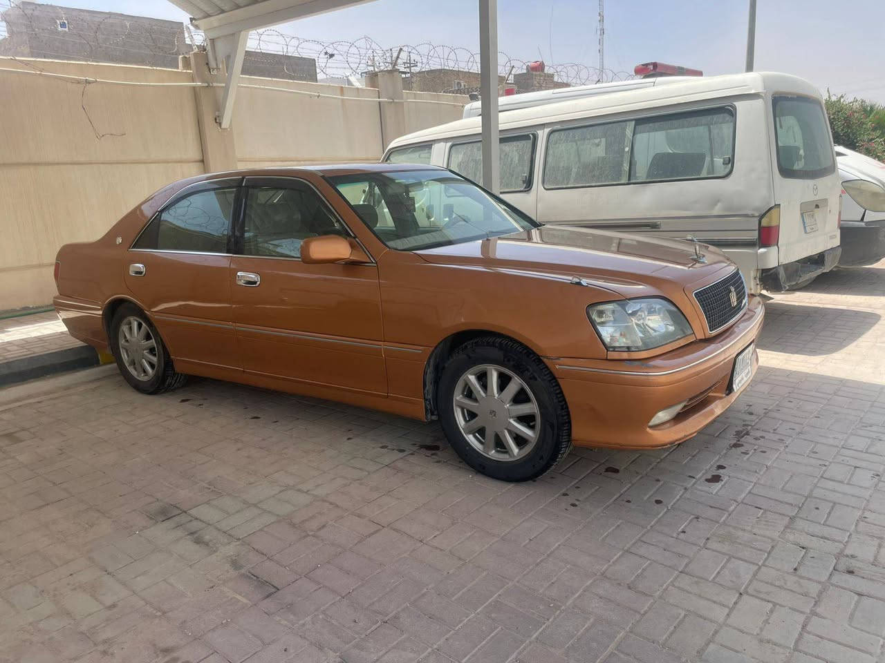 ملكة بصرة قرار ٤٨ مشروع وطني تداور بكل مكان مداور ثاني يوم
دكمتين اصل كرستال سيارة جديدة وجاهزة على اخر حبايه 
تحوير نجف فوك وجوه دشبول عارف العيساوي 
لون مميز 
مكان السيارة النجف الاشرف 
للاستفسار اكثر 
***********
